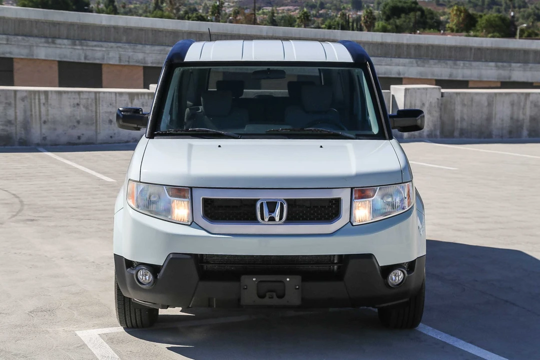 2010 Honda Element - Image 5 of 31