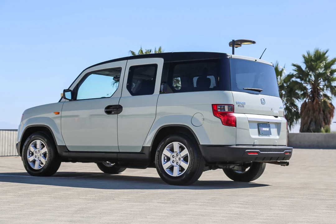 2010 Honda Element - Image 12 of 31