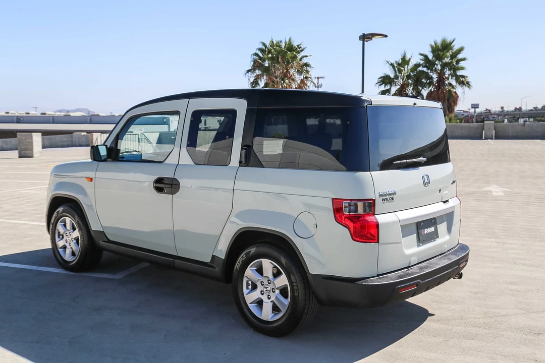 2010 Honda Element - Image 13 of 31