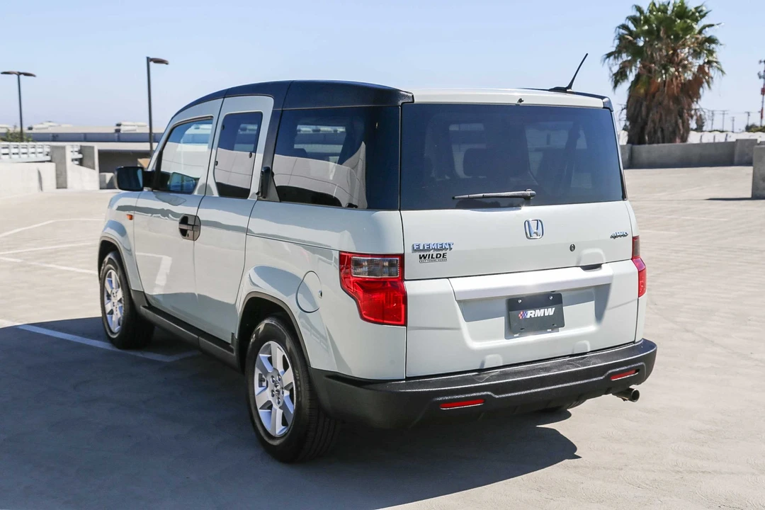2010 Honda Element - Image 15 of 31