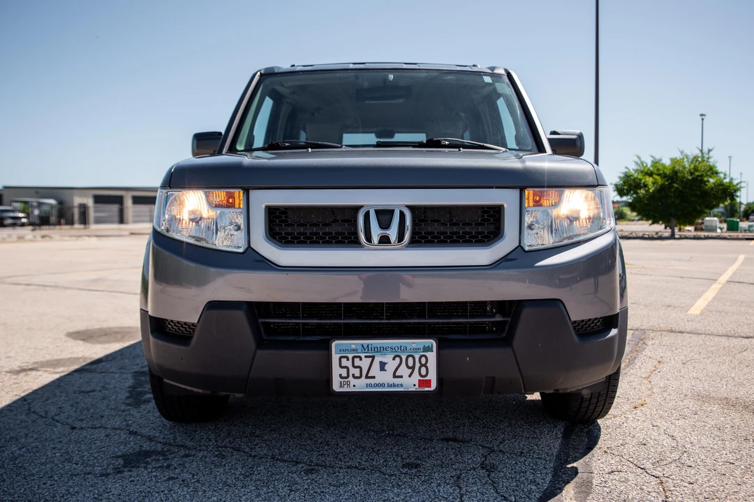 2010 Honda Element - Image 2 of 31