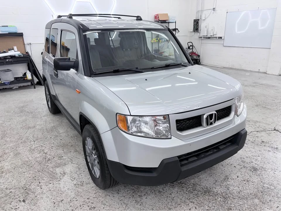 2010 Honda Element - Image 2 of 17
