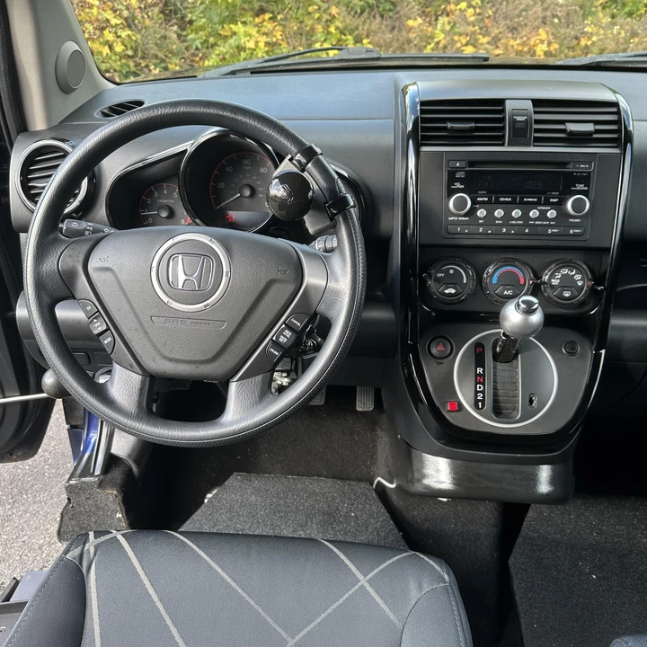 2010 Honda Element - Image 26 of 31