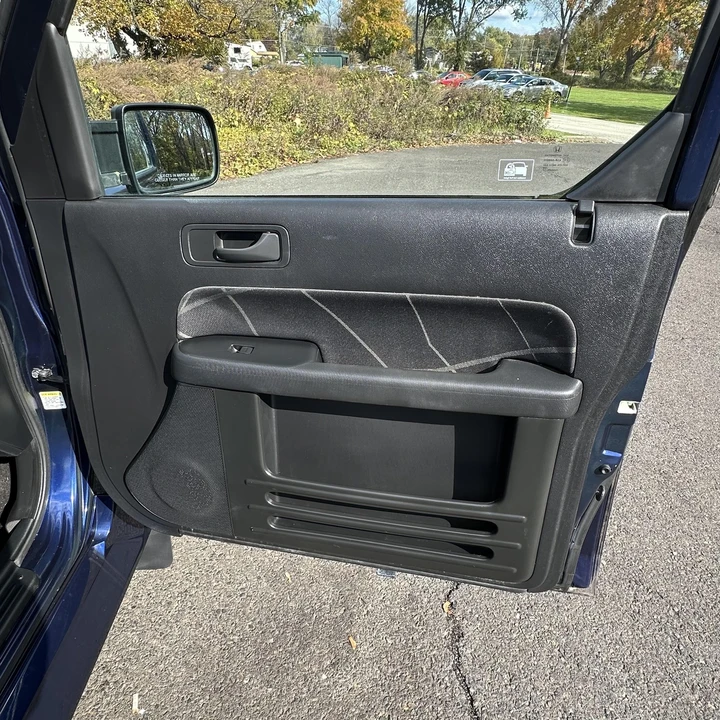 2010 Honda Element - Image 19 of 31