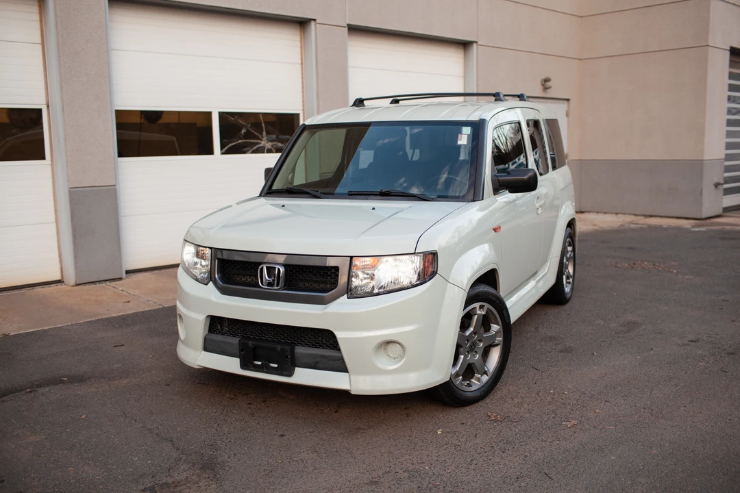 2010 Honda Element - Image 2 of 31