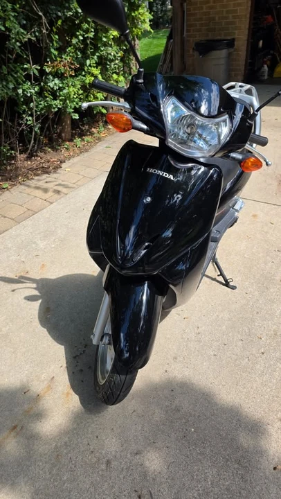 2010 Honda Mopeds - Image 2 of 9