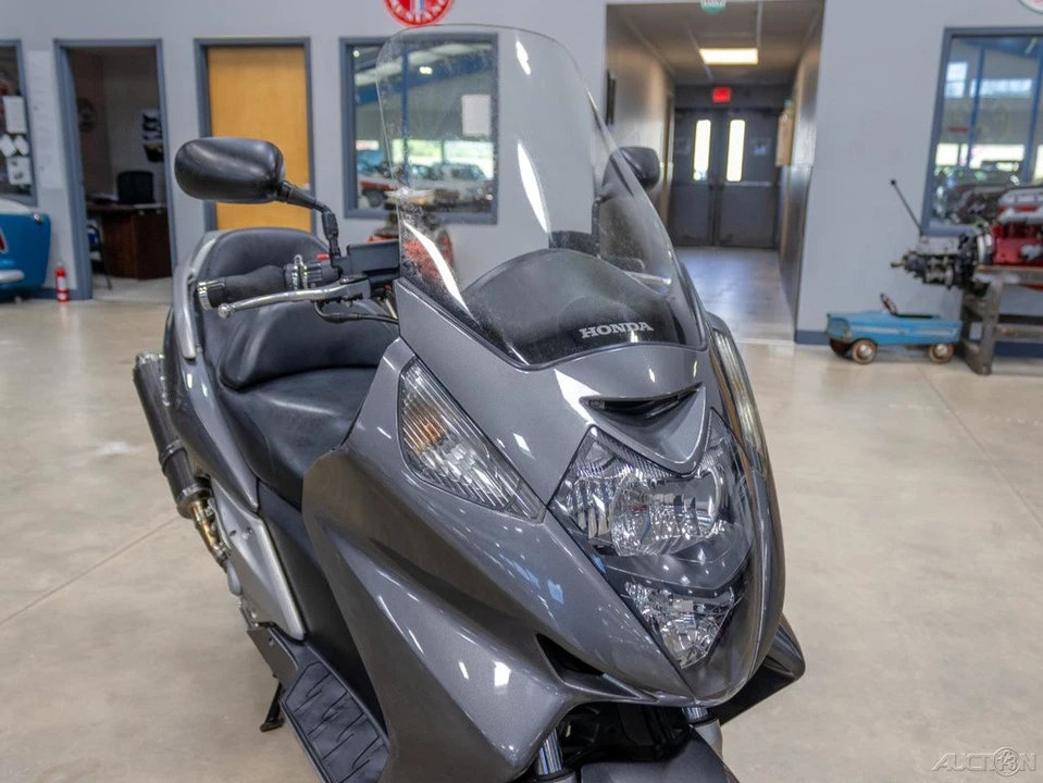 2010 Honda Mopeds - Image 11 of 24