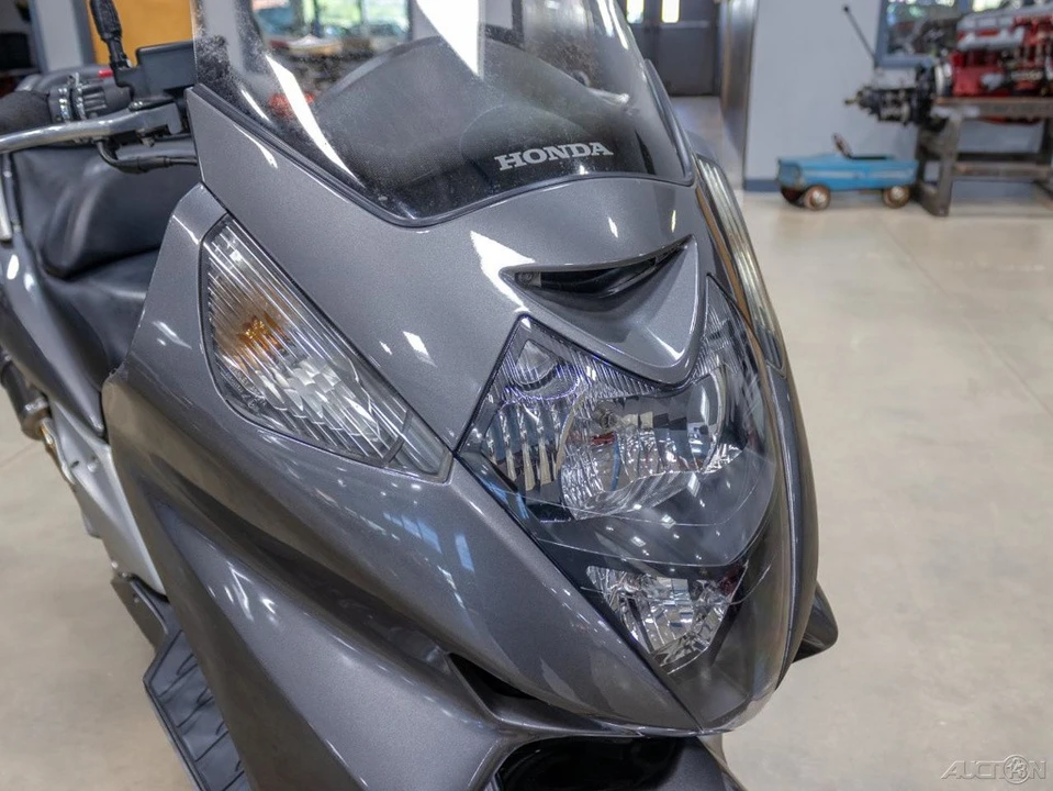 2010 Honda Mopeds - Image 12 of 24
