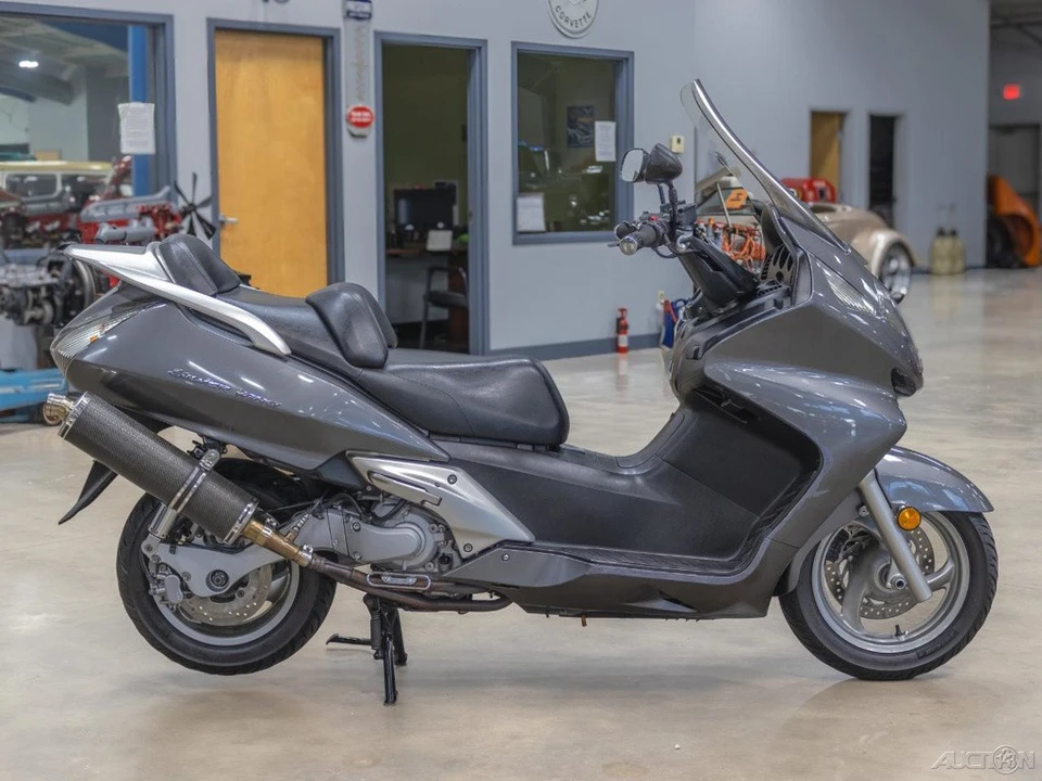 2010 Honda Mopeds - Image 8 of 24