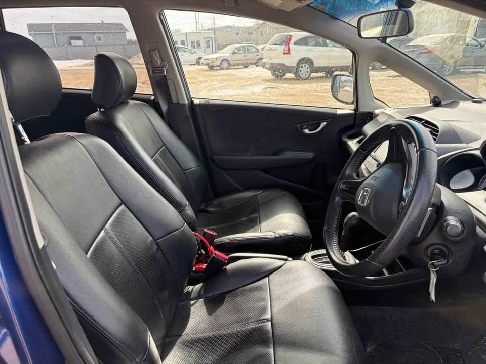 2010 Honda Fit - Image 16 of 17