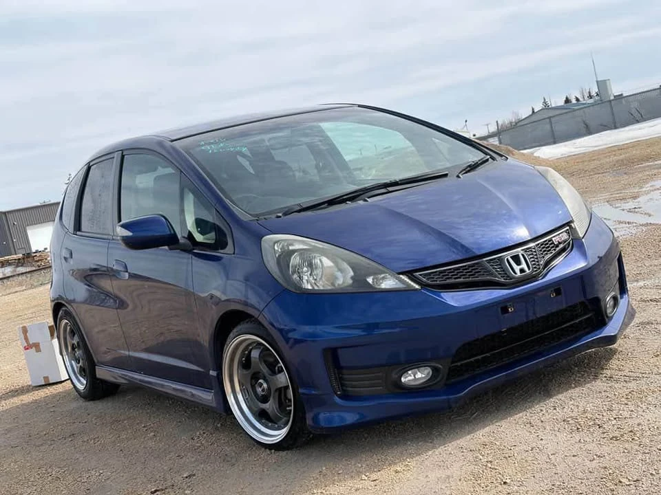 2010 Honda Fit - Image 10 of 17