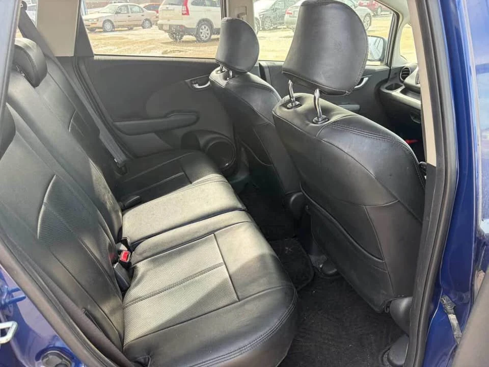 2010 Honda Fit - Image 15 of 17