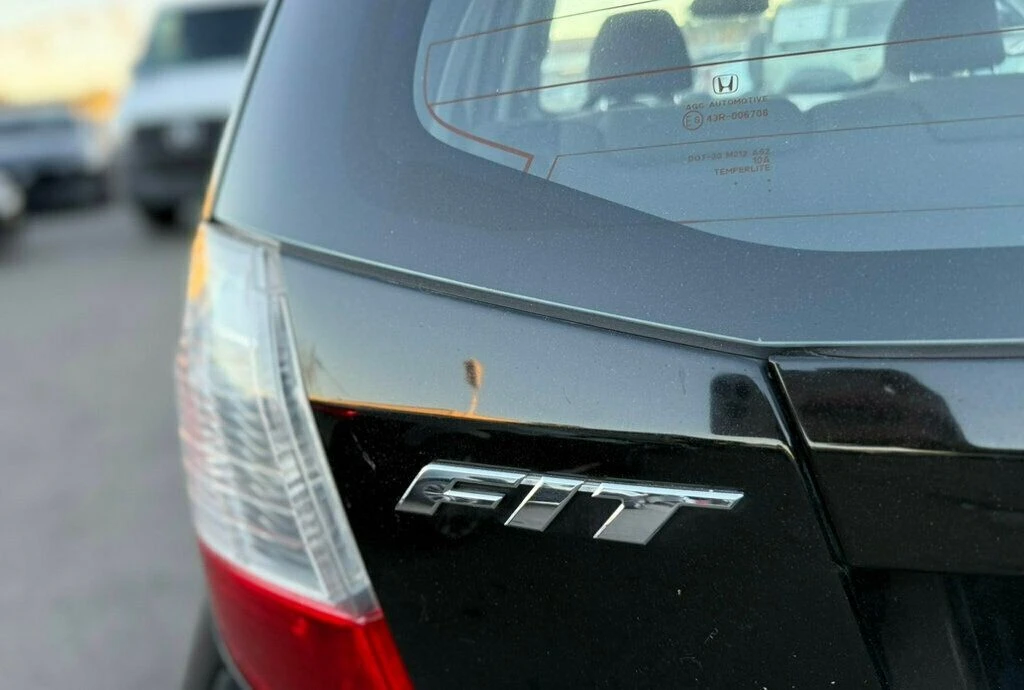 2010 Honda Fit - Image 18 of 18