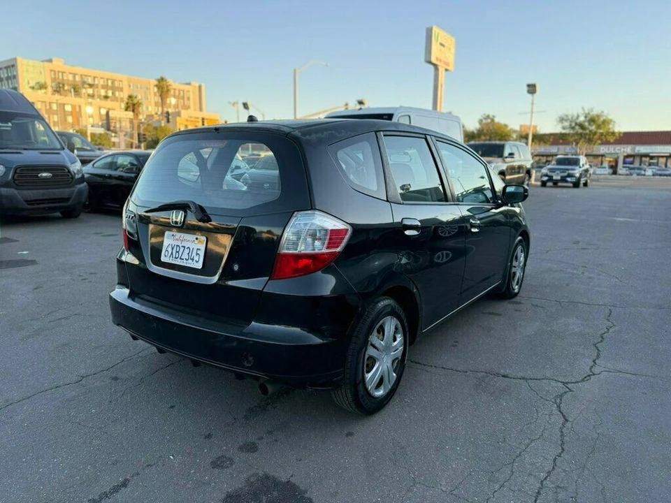 2010 Honda Fit - Image 3 of 18