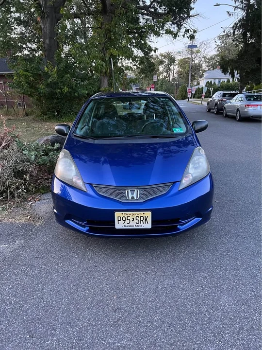 2010 Honda Fit - Image 5 of 15