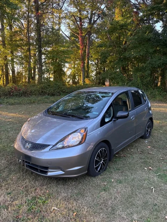 2010 Honda Fit - Image 5 of 5