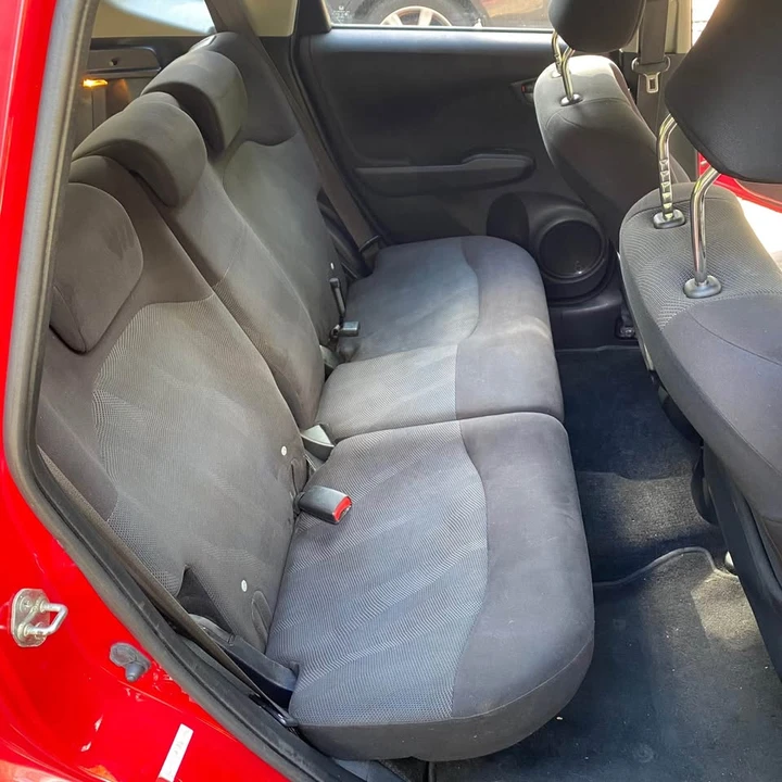 2010 Honda Fit - Image 9 of 14