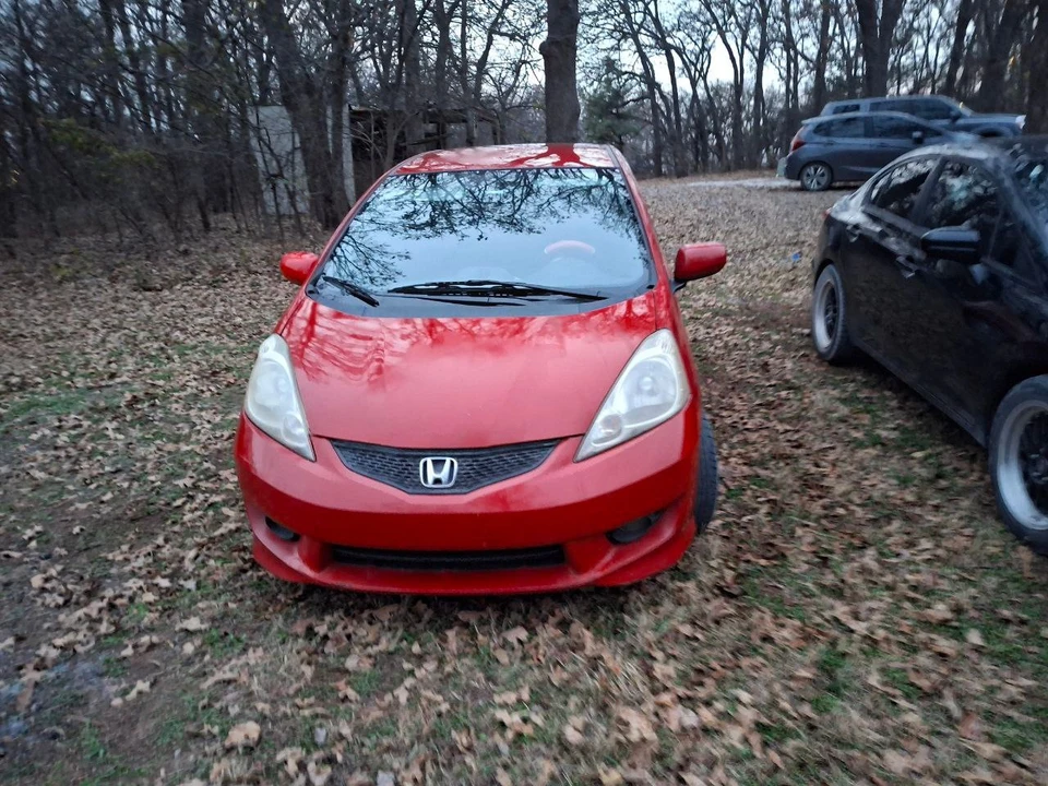 2010 Honda Fit - Image 5 of 12
