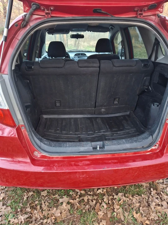 2010 Honda Fit - Image 9 of 12