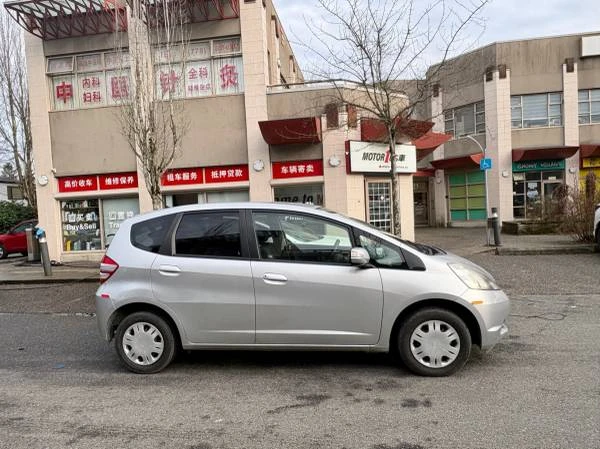 2010 Honda Fit - Image 4 of 17