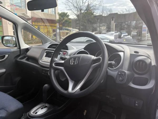 2010 Honda Fit - Image 8 of 17