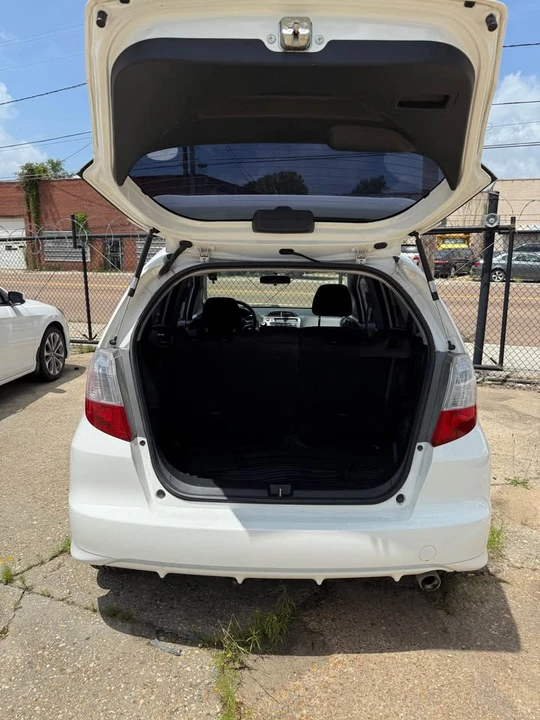 2010 Honda Fit - Image 7 of 7