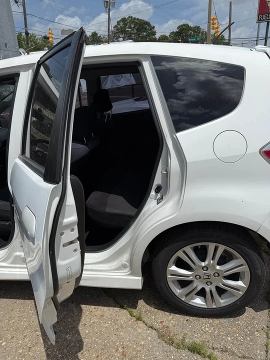 2010 Honda Fit - Image 6 of 7