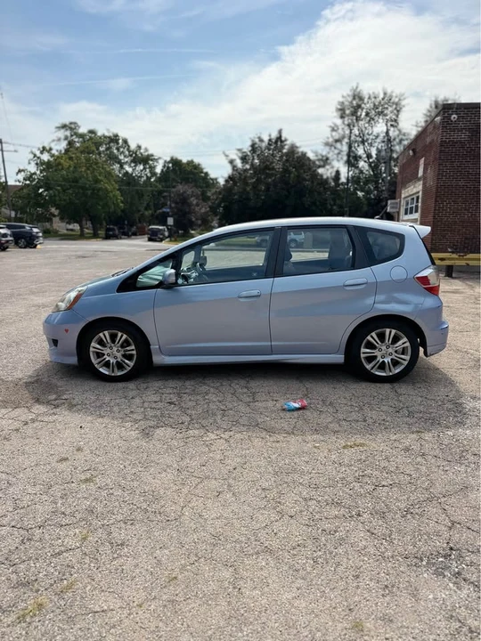 2010 Honda Fit - Image 5 of 12