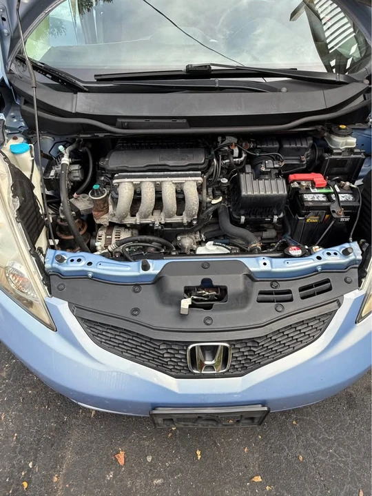 2010 Honda Fit - Image 9 of 12