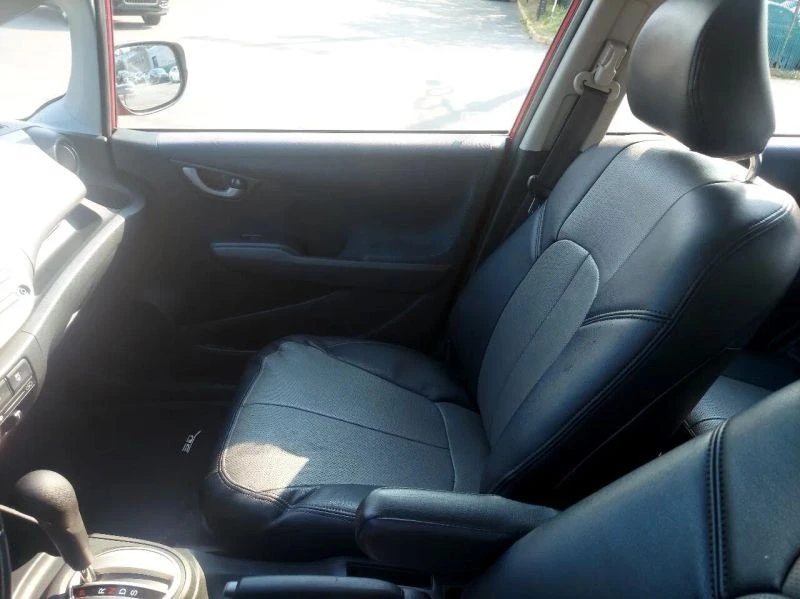 2010 Honda Fit - Image 11 of 12