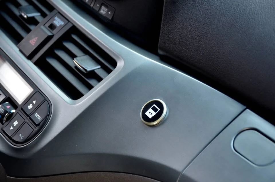 2010 Honda Odyssey - Image 14 of 20