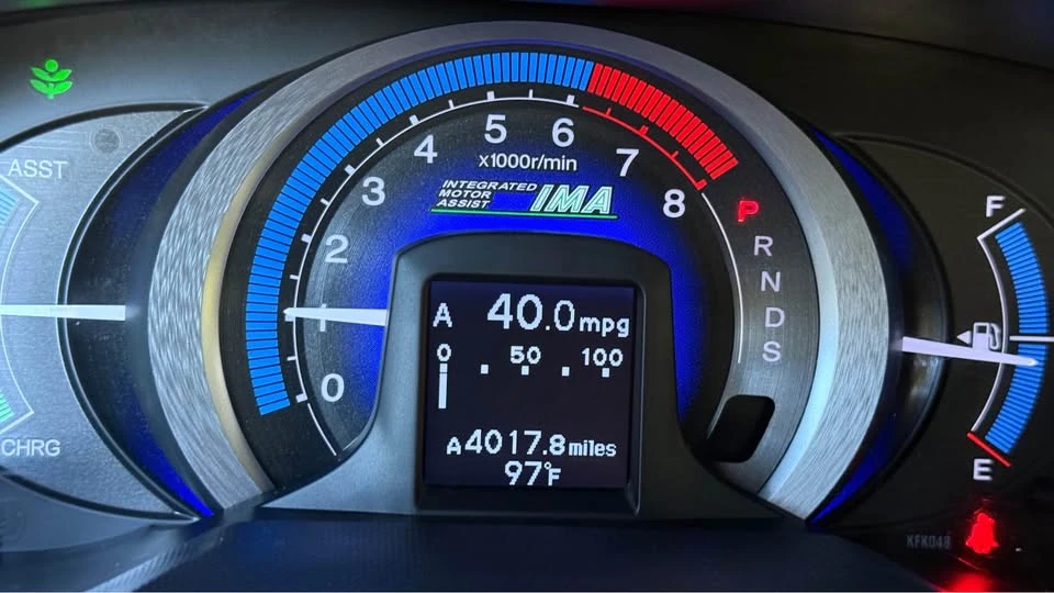 2010 Honda Insight 2nd Gen - Image 7 of 10