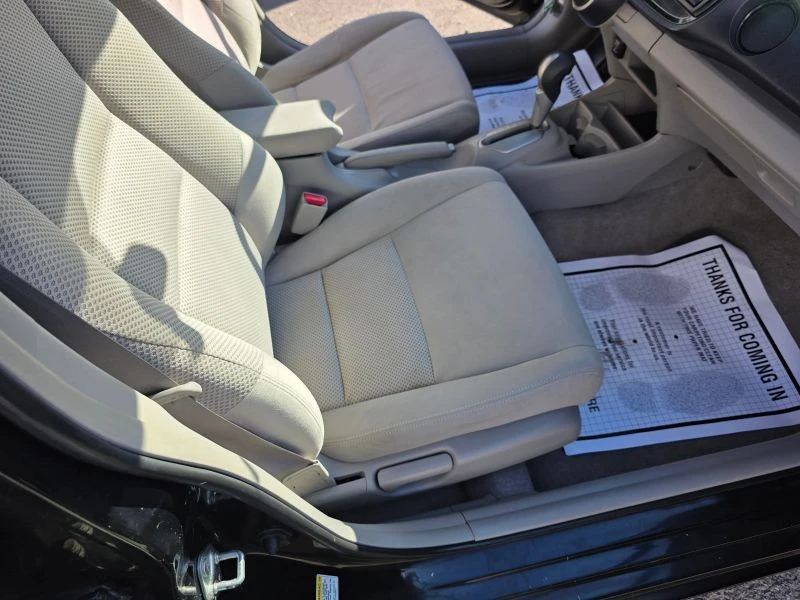 2010 Honda Insight 2nd Gen - Image 9 of 12