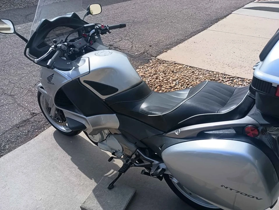 2010 Honda Motorcycles - Image 5 of 11