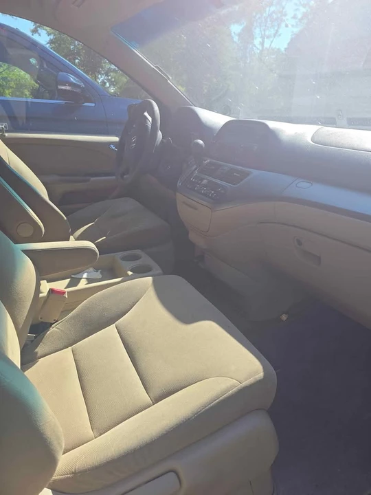 2010 Honda Odyssey - Image 7 of 7