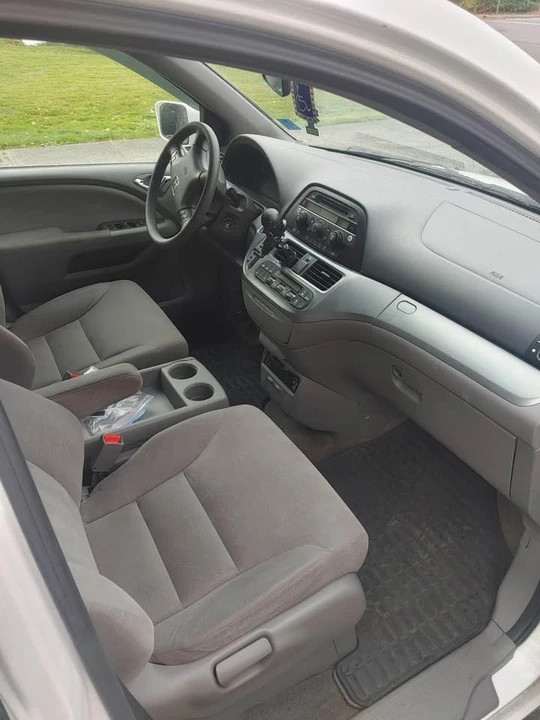 2010 Honda Odyssey - Image 7 of 7