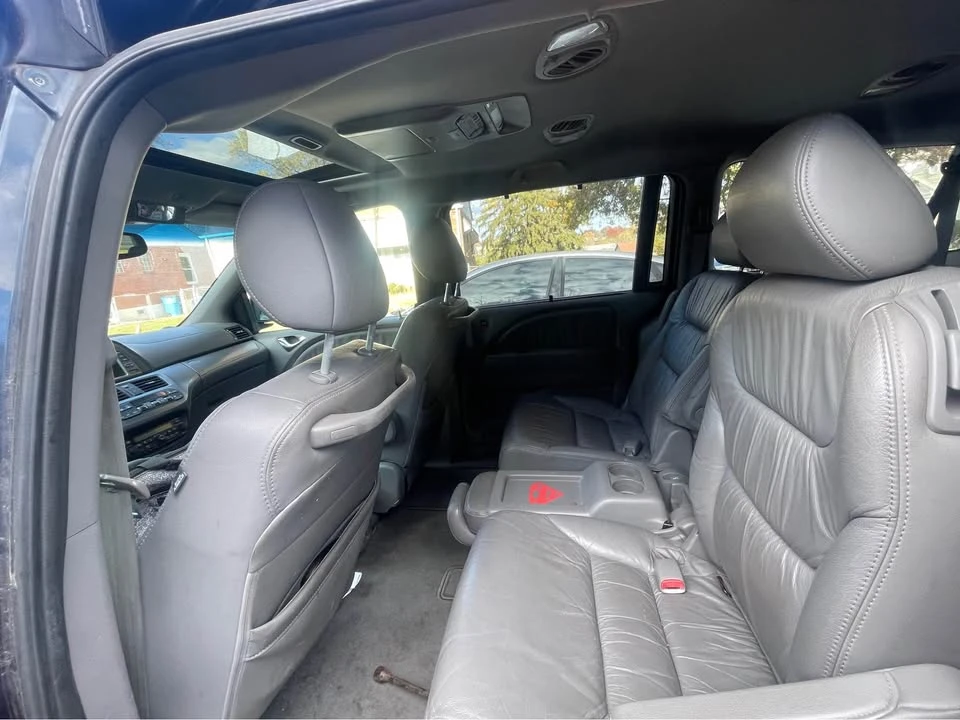 2010 Honda Odyssey - Image 7 of 16