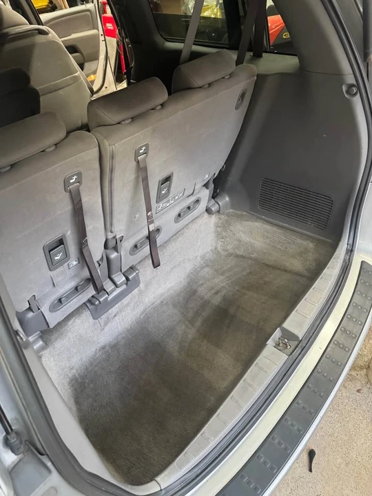 2010 Honda Odyssey - Image 10 of 19