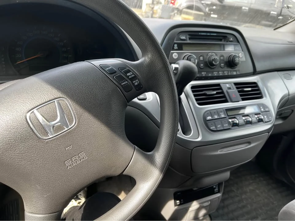 2010 Honda Odyssey - Image 5 of 18
