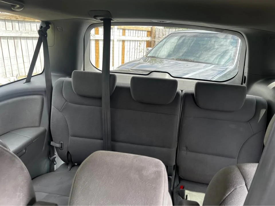 2010 Honda Odyssey - Image 10 of 18