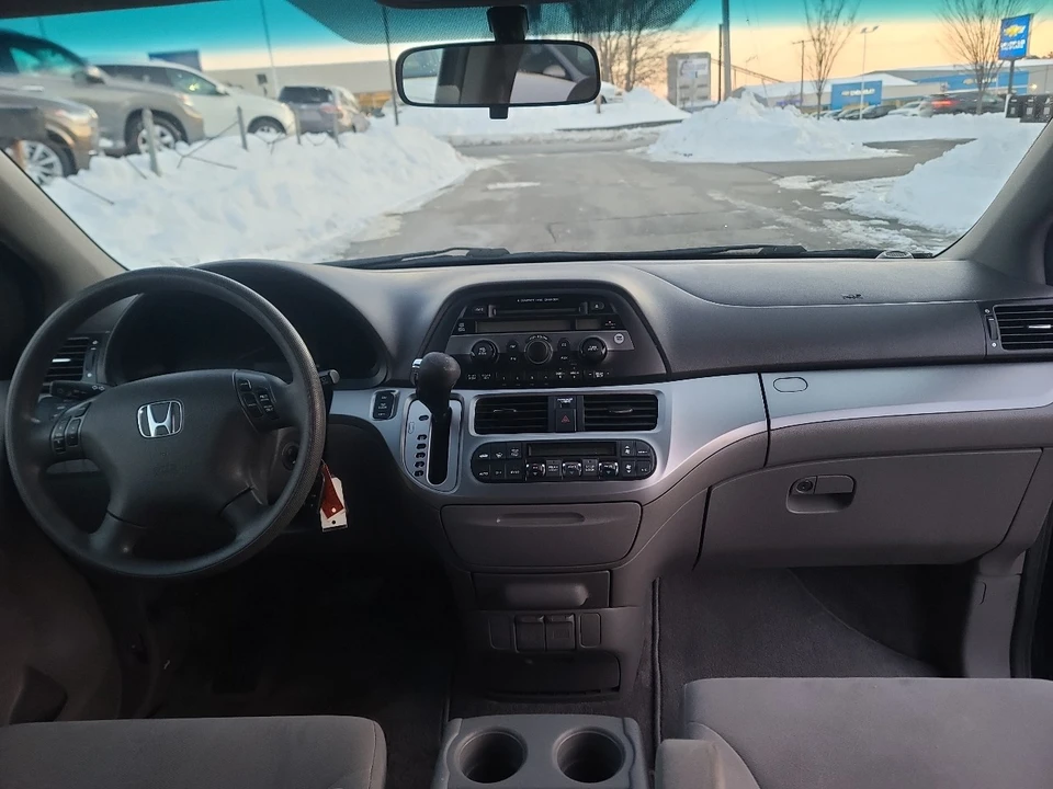 2010 Honda Odyssey - Image 20 of 21