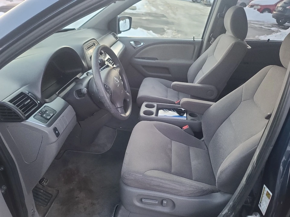 2010 Honda Odyssey - Image 10 of 21