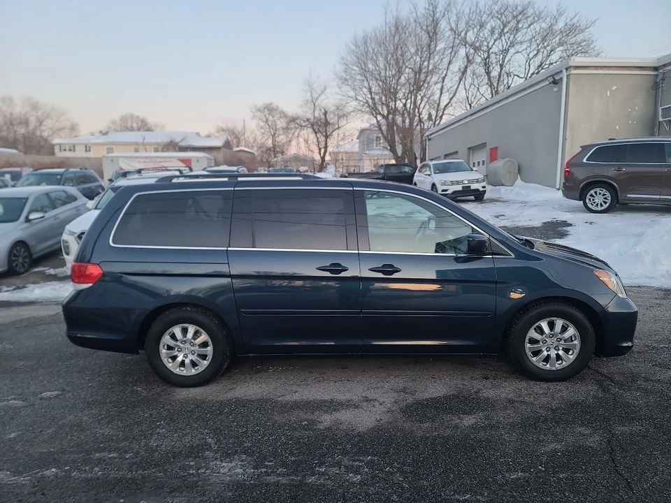 2010 Honda Odyssey - Image 8 of 21