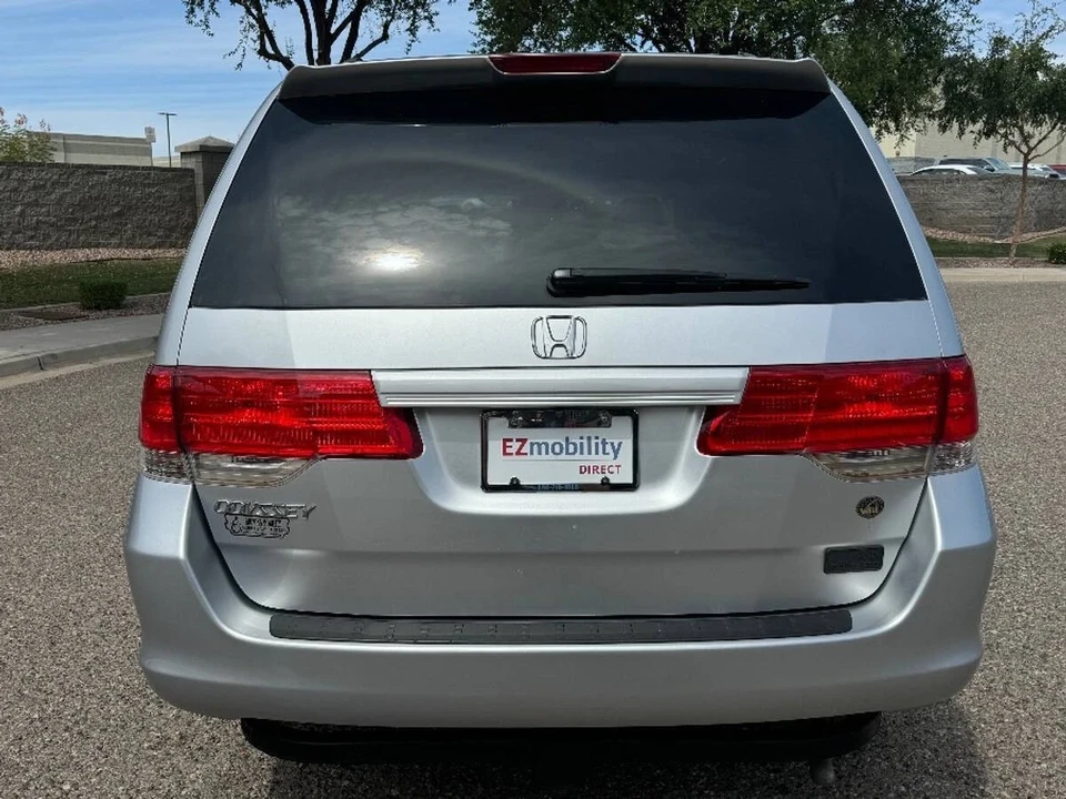 2010 Honda Odyssey - Image 14 of 15