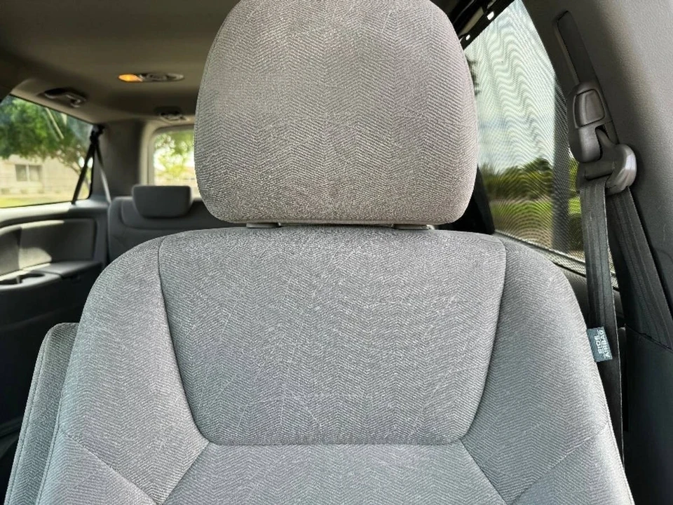 2010 Honda Odyssey - Image 7 of 15