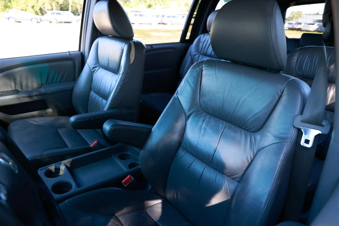 2010 Honda Odyssey - Image 6 of 12