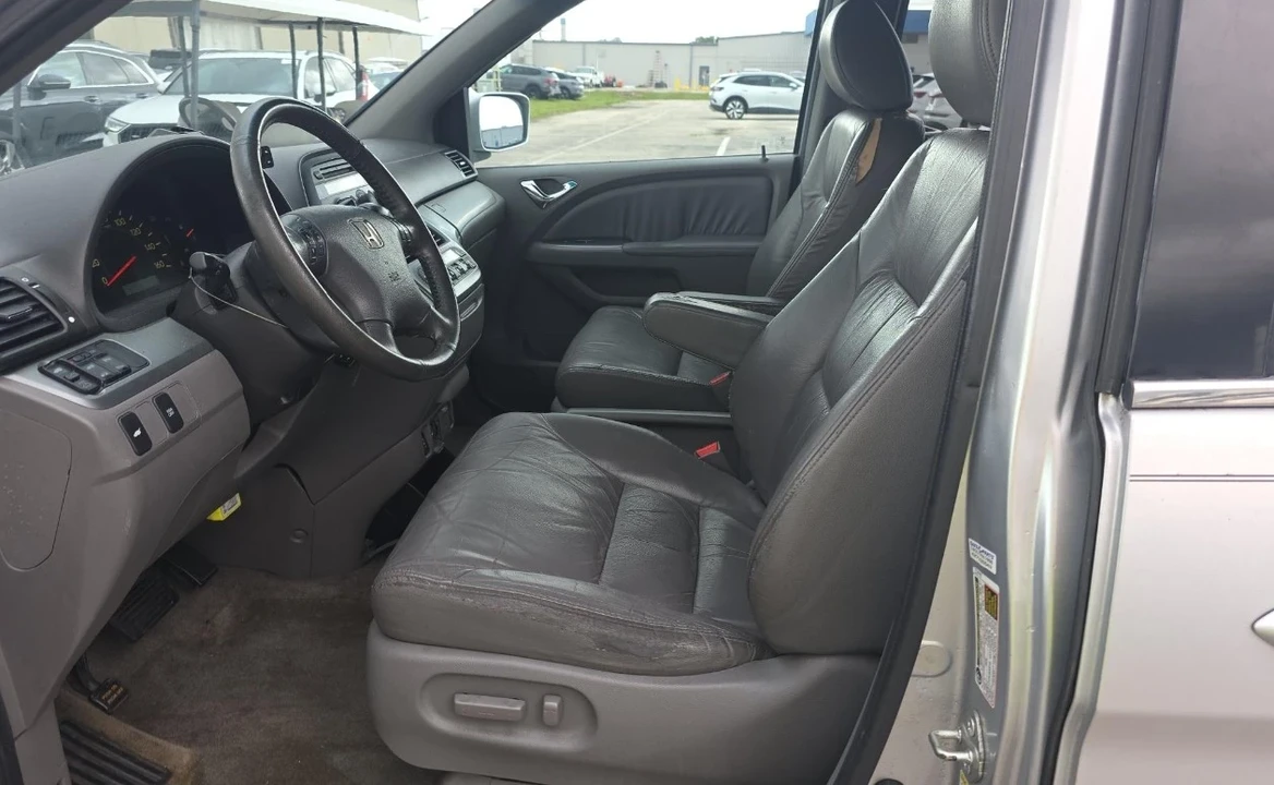2010 Honda Odyssey - Image 3 of 3