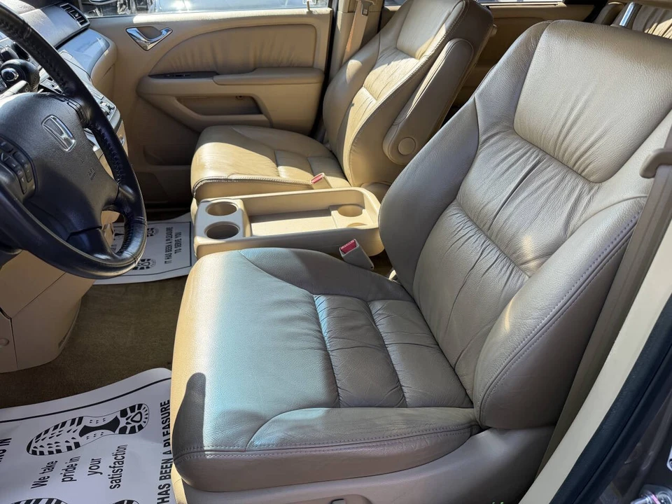 2010 Honda Odyssey - Image 7 of 17