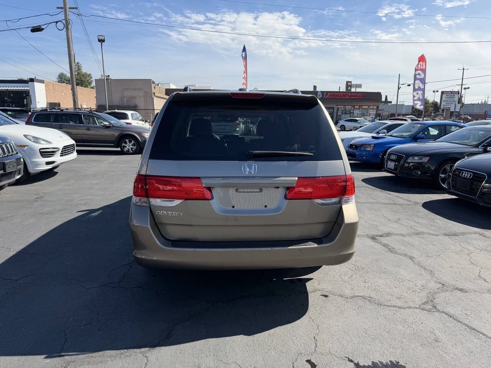 2010 Honda Odyssey - Image 5 of 17