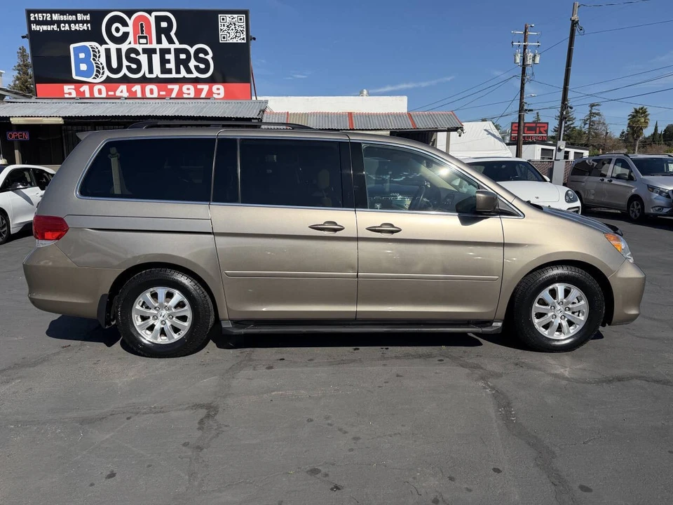 2010 Honda Odyssey - Image 6 of 17